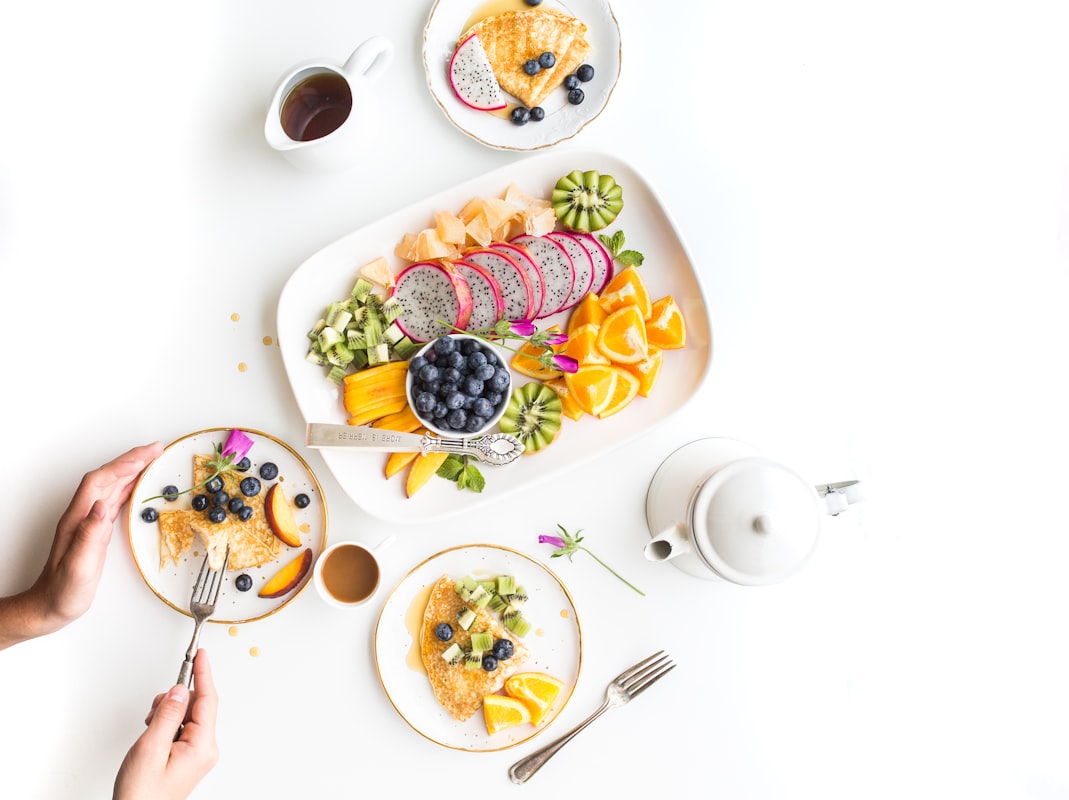 Online dietary counseling session with expert